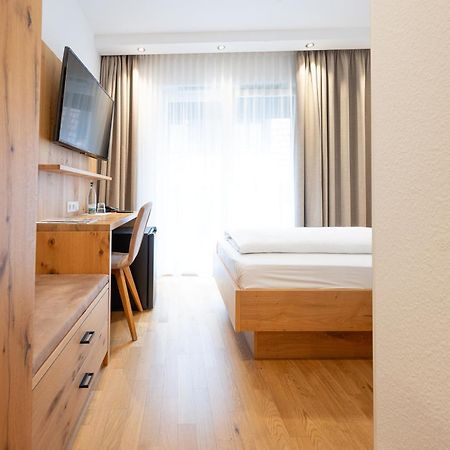 Hotel & Gasthaus Loewen Waldkirch Luaran gambar