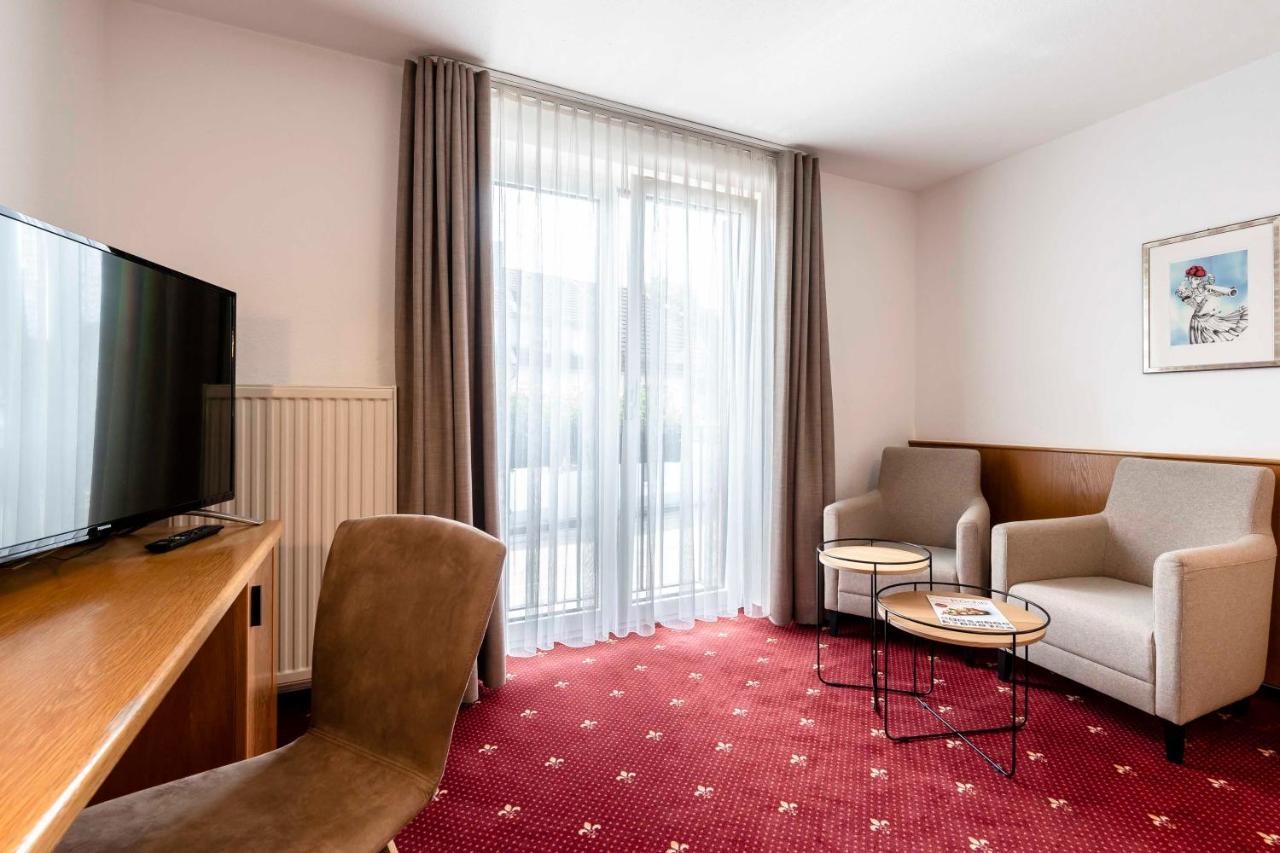 Hotel & Gasthaus Loewen Waldkirch Luaran gambar