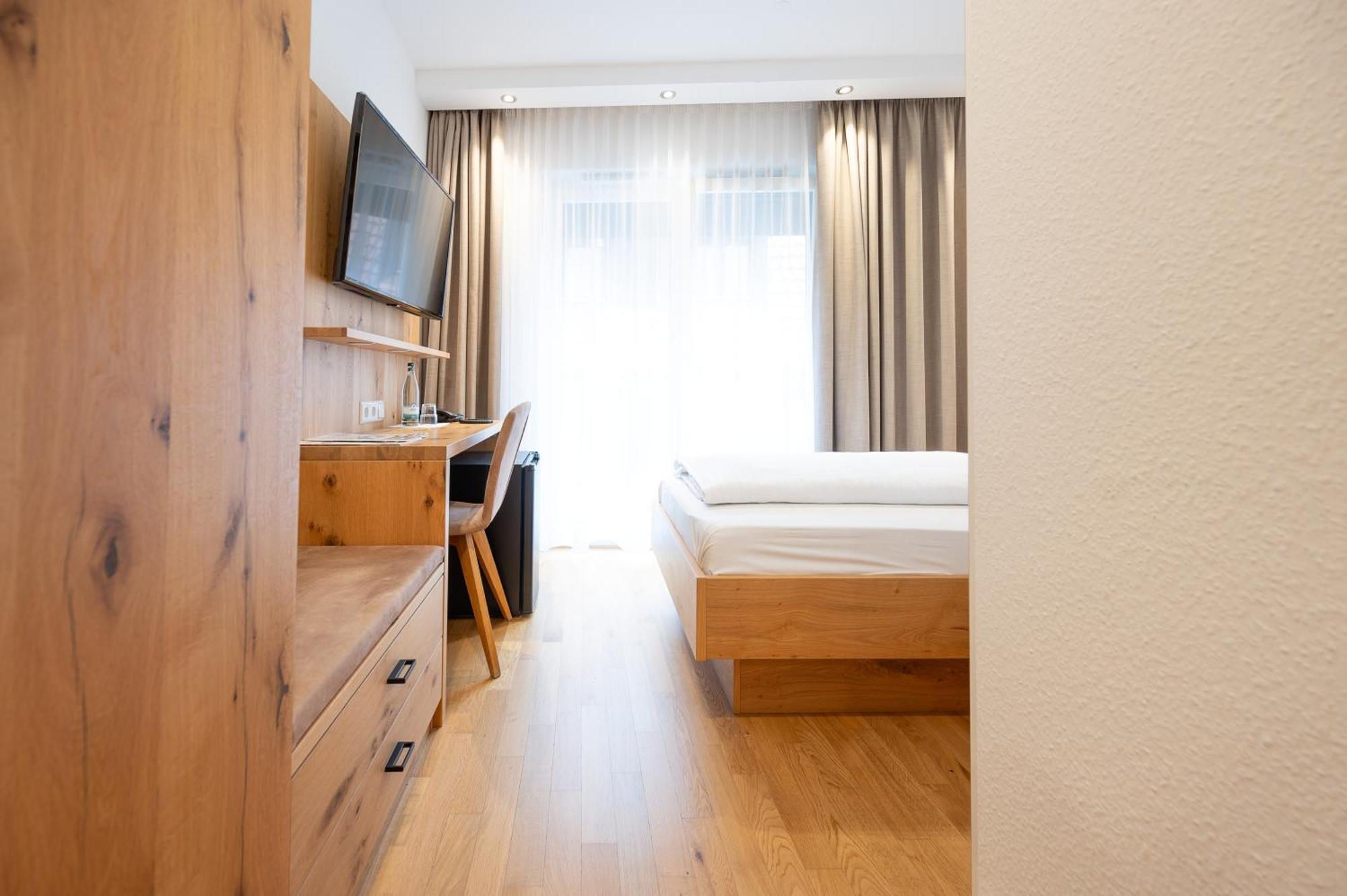 Hotel & Gasthaus Loewen Waldkirch Luaran gambar